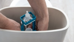 MA KAKVE HEMIKALIJE Prirodna namirnica čisti vodokotlić za čas, ubija sve bakterije i buđ