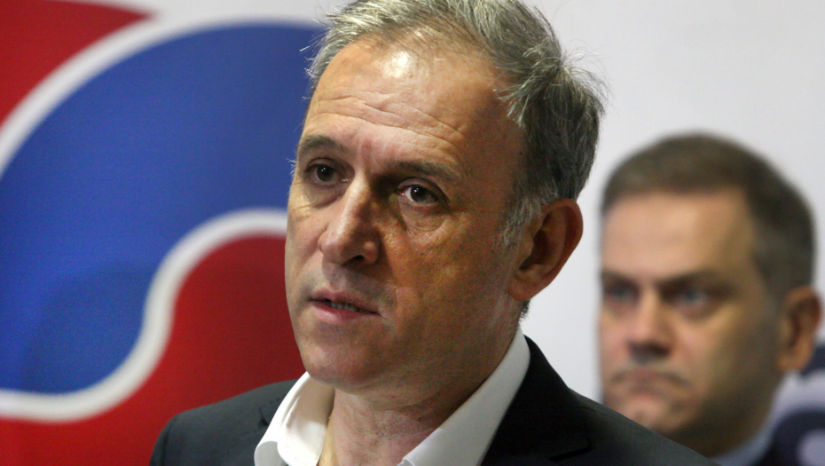 PONOŠ IMA PUNO TOGA DA NAUČI Vesić: Tako je to kada želiš da pričaš o onome o čemu ništa ne znaš...