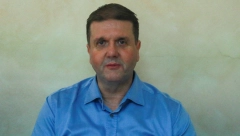 ZEMLJA KRIJE JEZIVE TAJNE?! Bager celu noć kopao po dvorištu Šarićeve vile na Senjaku