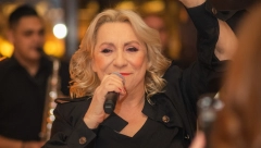 VESNA ZMIJANAC O PORODICI Unuci joj često dolaze u vikendicu na Bukulji