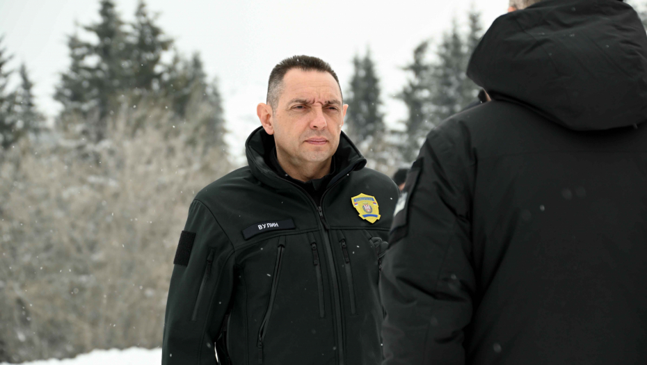 DRŽAVA ZNA DA CENI TRUD, ZALAGANJE I HRABROST ELITNE JEDINICE Ministar Vulin prisustvovao specijalističkoj obuci na Kopaoniku (FOTO)