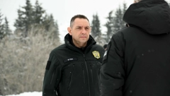 DRŽAVA ZNA DA CENI TRUD, ZALAGANJE I HRABROST ELITNE JEDINICE Ministar Vulin prisustvovao specijalističkoj obuci na Kopaoniku (FOTO)