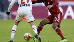 SRAMNI POČETAK NEMAČKE BUNDESLIGE Navijači Frankfurta glasno izviždali himnu, a zatim izazvali niz incidenata