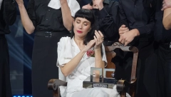 SPAVALA JE NA PODU! Isplivali detalji iz Konstraktine misteriozne prošlosti, otkriveno zbog čega je napustila bend koji ju je proslavio!