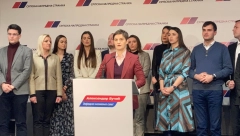 SEDNICA PREDSEDNIŠTVA SNS Ana Brnabić: Idemo po istoriju! Dela govore, imamo najboljeg kandidata (FOTO/VIDEO)