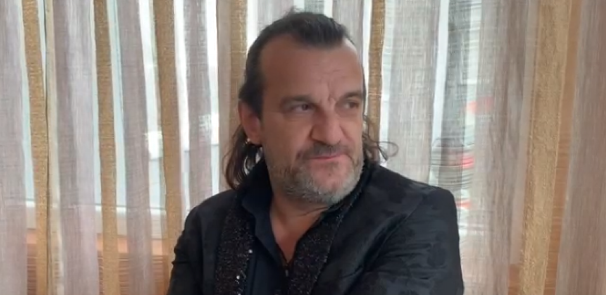 NEPREPOZNATLJIV Isplivala fotka Ace Lukasa stara tri decenije, a tek kad vidite ko folkeru pravi društvo (FOTO)
