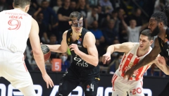 ŠOU "GROBARA" ISPRED "PIONIRA" Navijači skandirali ime heroja pobede u derbiju! (VIDEO)