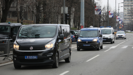 DOJAVA O BOMBI U BEOGRADU Na meti zdravstveni objekat u Ustaničkoj (FOTO)