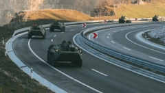 ZELENSKI NAREDIO POVLAČENJE TRUPA Ukrajinski vojnici iz Kfora napuštaju Kosovo