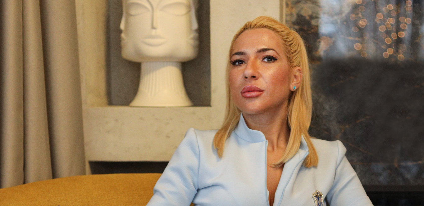 RIJALITIJI JE ZA NJIH BIO PAKAO! Jovana Jeremić nikad iskrenije o odnosu sa roditeljima, a ovo je prvi put javno priznala o njima! (VIDEO)