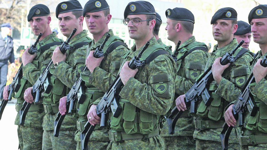 VOJSKA KOSOVA NA GOTOVS Čeka se znak Amerike!