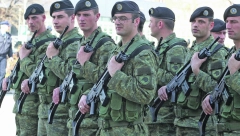 VOJSKA KOSOVA NA GOTOVS Čeka se znak Amerike!