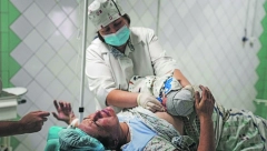 OGOLJENI UŽASI RATA Porođaj u ratnoj zoni i druge ljudske patnje (FOTO)