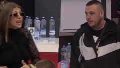 CAR NE MOŽE DA DOĐE SEBI! Probada ga u grudima, trese se, Osmakčić pritrčao da mu pomogne!