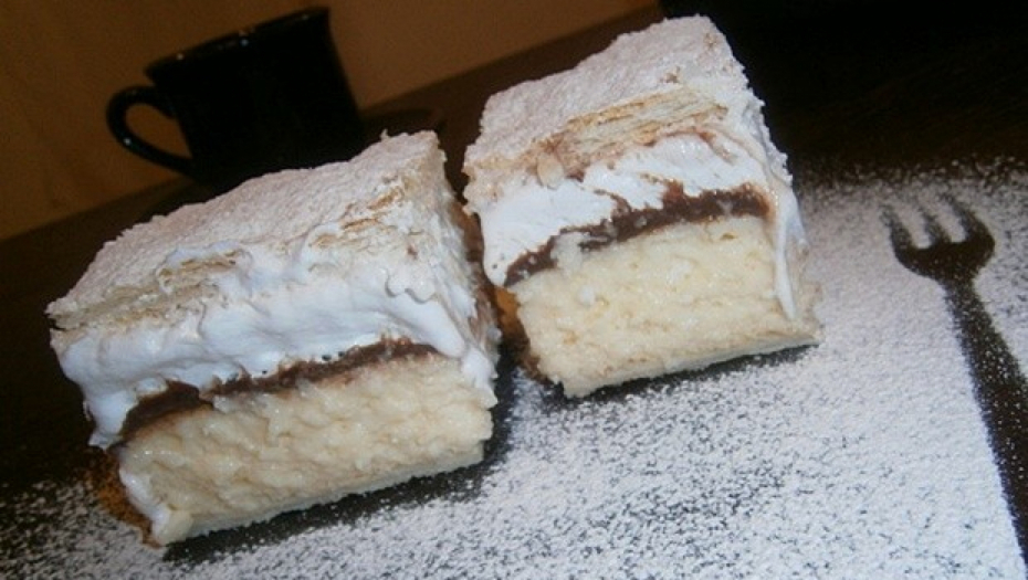 FANTASTIČNA VARIJANTA VAŠEG OMILJENOG KOLAČA Neodoljiva krempita sa nutelom i šlagom, slast koja se ne zaboravlja