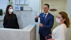 SINIŠA MALI POZVAO OBVEZNIKE FISKALIZACIJE Što pre pređite na novi sistem, rok za subvencije je produžen (VIDEO)