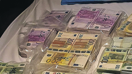 UHAPŠEN SA PET MILIONA EVRA U KEŠU Srpski narko-bos pao u Amsterdamu