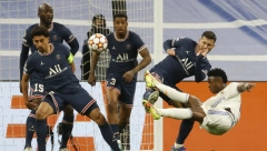 POTPUNI HAOS U PARIZU! PSŽ angažovao 30 ljudi da čuvaju igrače od besnih navijača