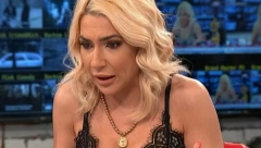 MOLIM OŽENJENE MUŠKARCE DA MI NE ŠALJU PORUKE Jovana Jeremić u emisiji uživo pripretila da će obavestiti njihove žene