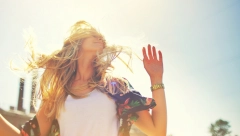 SRPSKA AMAJLIJA KOJA DONOSI SREĆU Nosi se u martu, štiti vas od zlih sila i nesreće