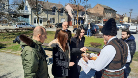 JEDINI GARANT ZA MIR I STABILNOST JE ALEKSANDAR VUČIĆ On vodi Srbiju putem prosperiteta i štiti interese države (FOTO/VIDEO)