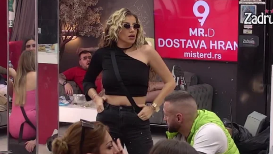 DALILA NA IVICI SNAGE! Kroz plač priča kako se borila za Carevu ljubav i šta je sve morala da radi!