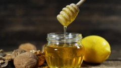 RUSKI NAPITAK OD SAMO TRI SASTOJKA, OJAČAĆE VAM IMUNITET Uzimajte ga dva puta nedeljno i osetićete ogroman boljitak!