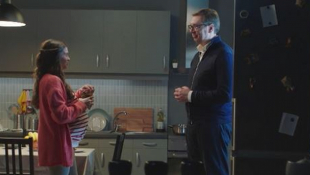 VUČIĆ ISKAČE IZ FRIŽIDERA Pogledajte spot koji je nasmejao Srbiju, ali poslao najmoćniju poruku pred izbore ikada (VIDEO)