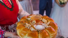 ZAŠTO SE GOSTI U SRBIJI DOČEKUJU UZ POGAČU I SO Ova tradicija datira od davnina a evo šta to zapravo znači