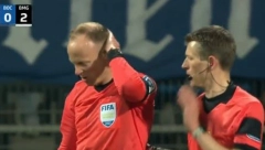 UŽAS NA MEČU BUNDESLIGE! Sudija pogođen limenkom piva u glavu, meč odmah prekinut!