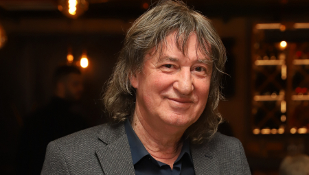 IMAM 14 KOPČI Muzičar se povredio pred sam nastup, išao na skener mozga i morao da primi tetanus