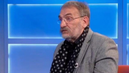 ZABORAVLJENI INTERVJUU SINIŠE KOVAČEVIĆA Evo šta je "javni intelektualac" 2009. govorio o tadašnjoj državi, a onda je sve okrenuo naopako!