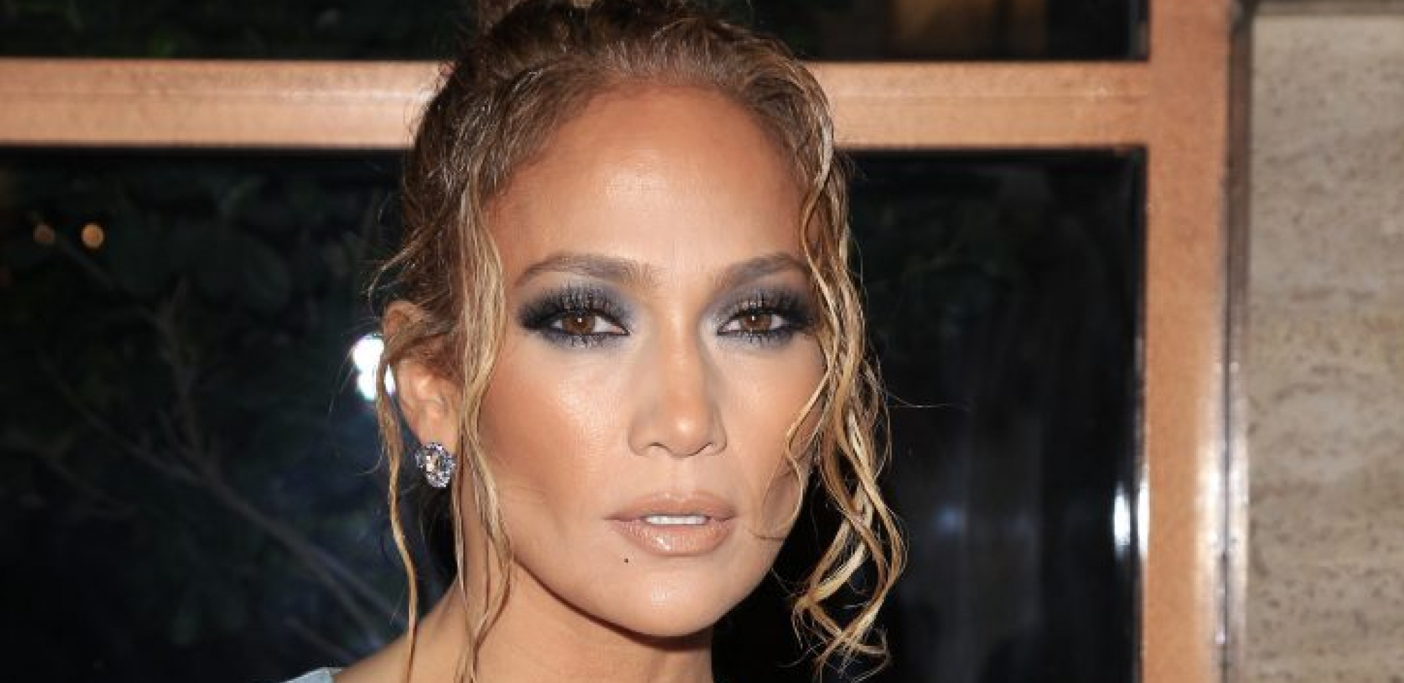 DŽENIFER LOPEZ POKAZALA I VIŠE NEGO ŠTO TREBA Pojavila se na premijeri dokumentarca ovako obučena (FOTO)