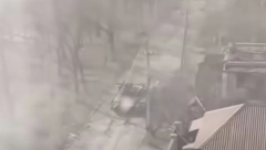 DONJECK POD MASOVNOM RAKETNOM VATROM Oko 50 raketa "Grad" palo na naselje (VIDEO)
