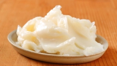 NAŠE BAKE NISU MAST KORISTILE SAMO ZA JELO Svi smo se začudili kada smo videli za šta su je još upotrebljavale