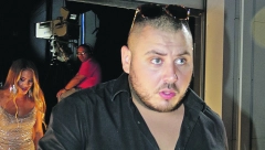 CAR ULAZI DA MAJI RASTURI BRAK Evo kada i pod kojim uslovima Filip postaje deo Zadruge 6