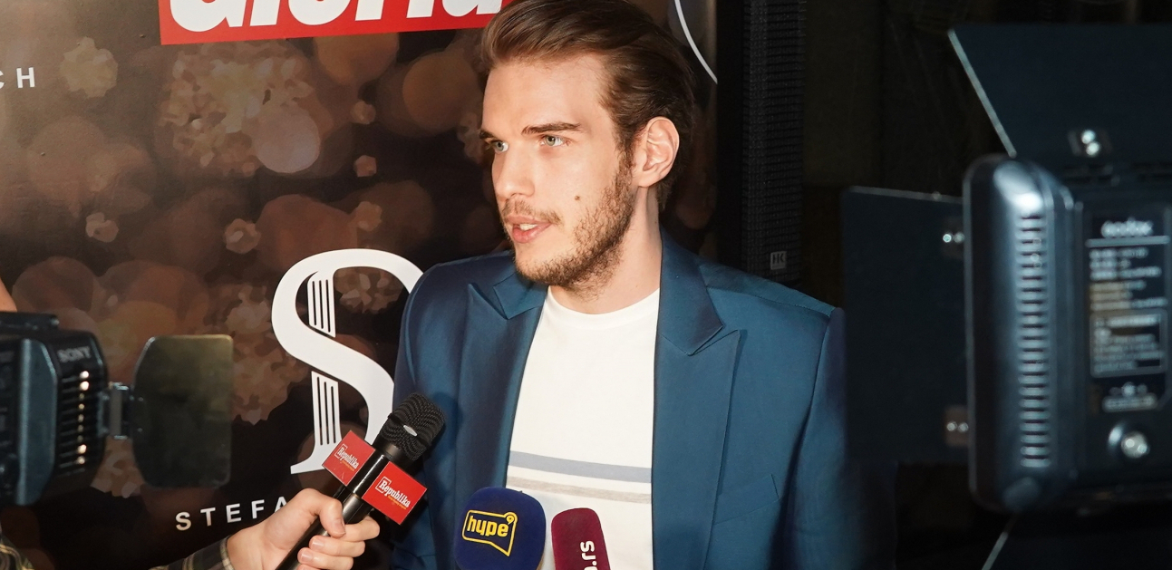 ĐOKOVIĆ ODUŠEVIO KOLEKCIJOM "PUN MESEC"! Srpski dizajner priznaje da inspiraciju nalazi u ženi, a ove poznate ličnosti su ga podržale! (FOTO)