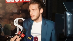 ĐOKOVIĆ ODUŠEVIO KOLEKCIJOM "PUN MESEC"! Srpski dizajner priznaje da inspiraciju nalazi u ženi, a ove poznate ličnosti su ga podržale! (FOTO)