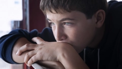 AUTISTIČNI DEČAK NAPISAO PISMO RAZREDU Njegove reči dirnule su srca mnogih i trebalo bi da svi zapamtimo