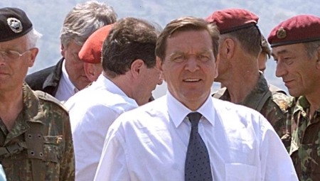 ŠREDER NA UDARU ZBOG STAVA O RUSIJI! Nemački Univerzitet Getingen traži da vrati počasni doktorat