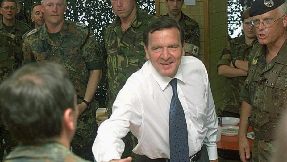 BEZBEDNOST EVROPE UGROŽENA Šreder se oglasio prvi put o ratu u Ukrajini