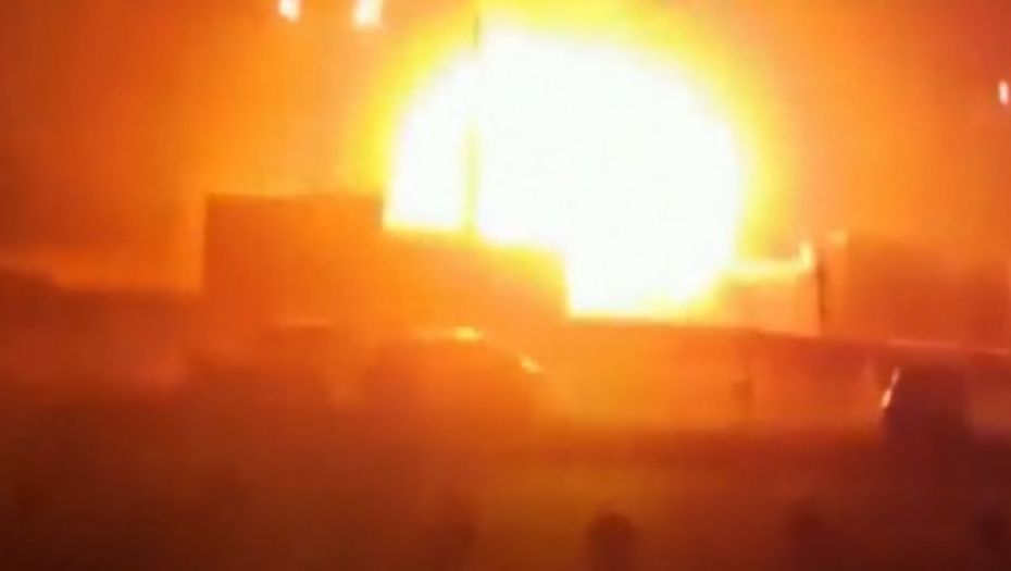 NASTAVLJAJU SE ŽESTOKI UDARI NA KIJEV! Ovako izgleda nebo posle preleta ruskih krstarećih raketa (VIDEO)