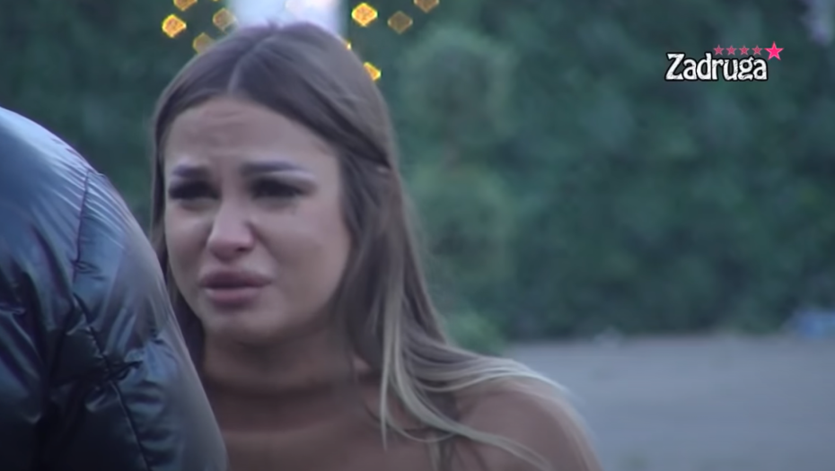 ON MI NAPOLJU PRAVI HAOS! Ana u strahu zbog bivšeg dečka, zadrugari je sprečavali da pobegne!