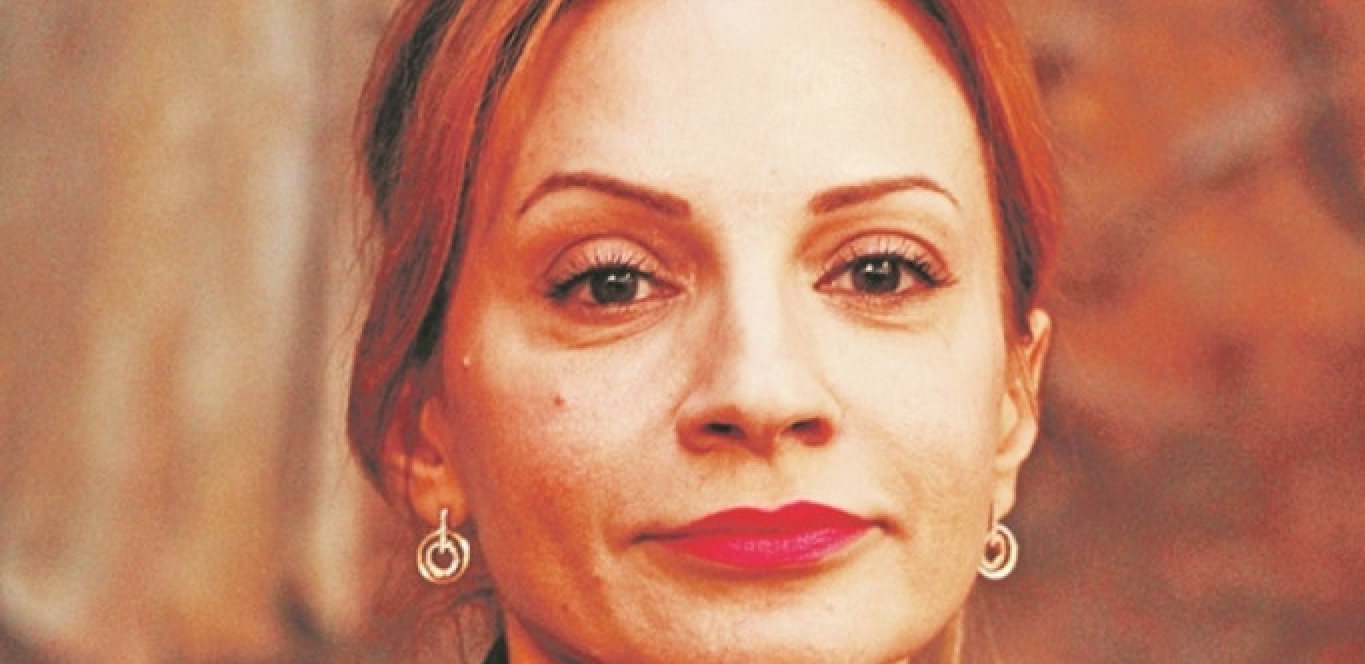 KO BI REKAO DA ĆE I ONA KOD PLASTIČARA? Dubravka Mijatović uradila remont, ljudi u neverici gledaju kako izgleda u šestoj deceniji