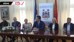TU JE I PORODICA PEVAČA! Konferencija povodom početka izgradnje spomenika Šabanu Šauliću, a evo i na kojoj lokaciji će se nalaziti! (VIDEO)
