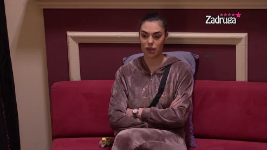 OVO JE DEČKO KOG JE MINA ŠUTNULA ZBOG ZADRUGE! Dugo ga je krila, a evo gde su uhvaćeni pre njenog ulaska u rijaliti! (VIDEO)