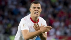 DŽAKA SE POKAJAO PRED REVANŠ SA SRBIJOM Švajcarac provocirao Srbe "dvoglavim orlom", sada se "posipa pepelom"