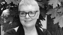 PREMINULA LEGENDARNA GLUMICA IZ SERIJE "GRLOM U JAGODE": Dugo se borila protiv opake bolesti, ovo su rani simptomi, otkrijte ih na vreme