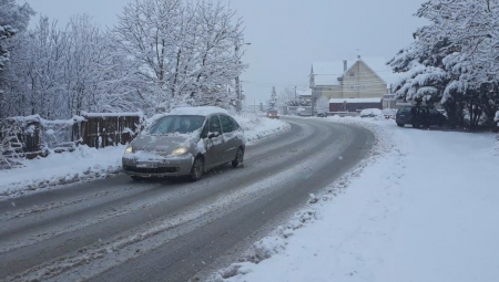 ZABELEO APRILSKI SNEG U SRBIJI Ledena kiša prešla u pahulje, napadalo 10 centimetara (FOTO)