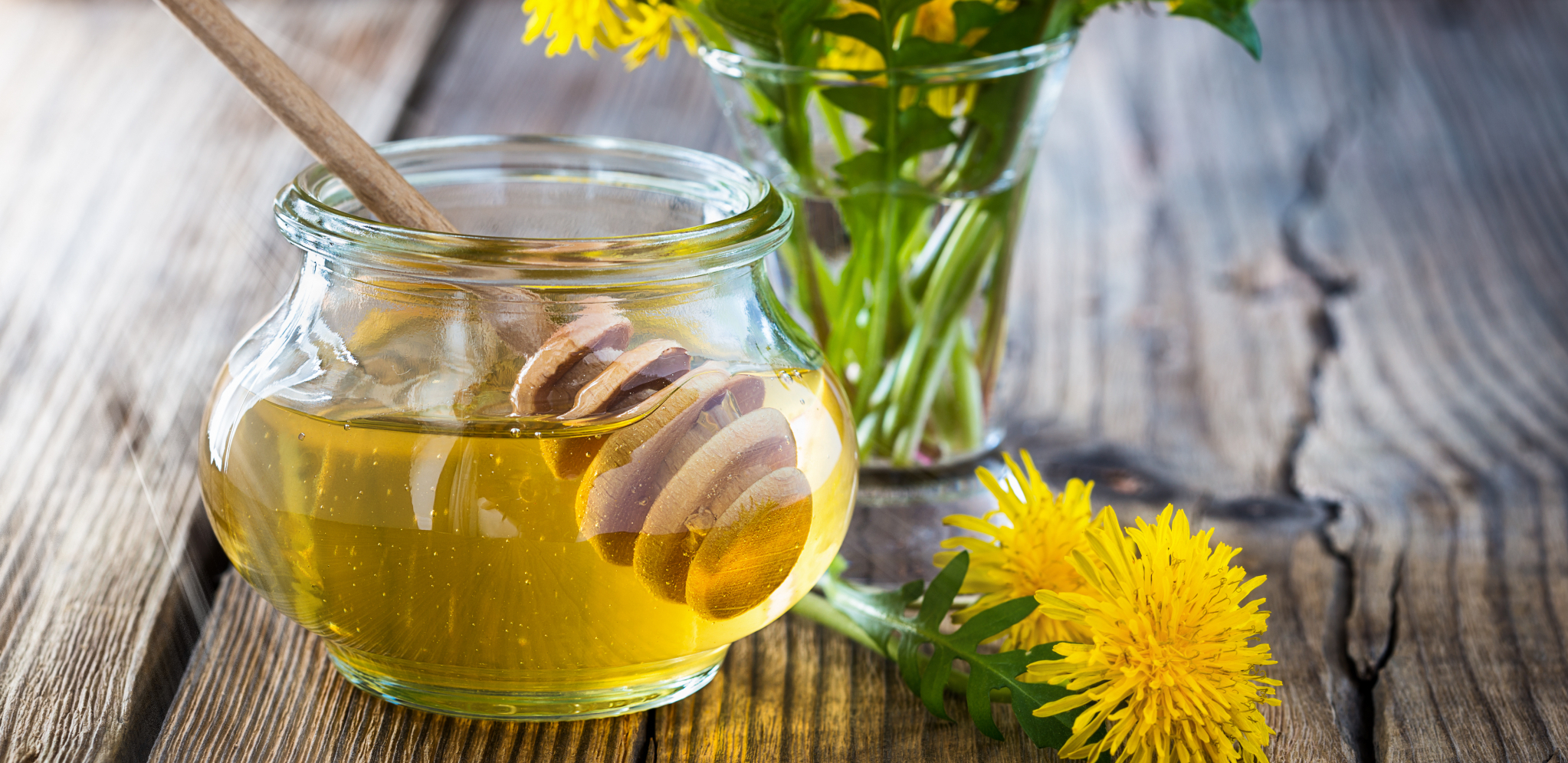 NAPRAVITE SAMI MASKU ZA MASNU KOŽU I UKLANJANJE NEČISTOĆA Svega tri sastojka iz kuhinje deli vas do blistavog lica